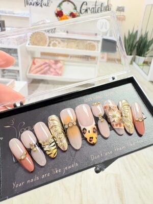 7f68c87c-9860-4660-8106-ea3519b53feb Handmade nail 26